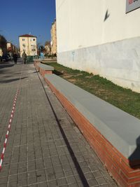 6 baranda de cemento calle despues